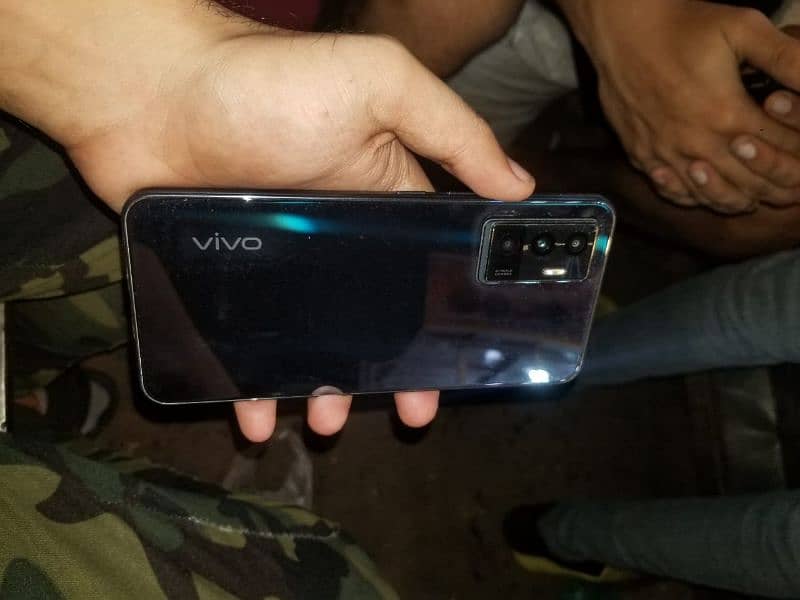 Vivo V23E 1