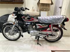 Honda CG-125 (un-registered) 10/10 bike 0 meter condition