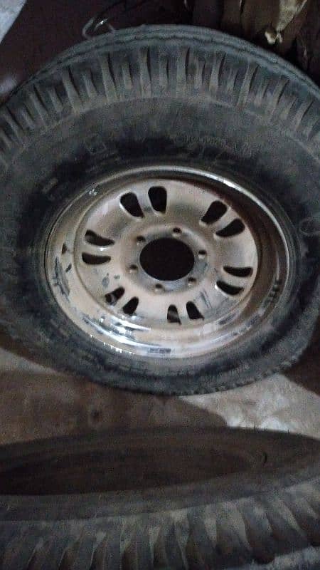 16 jeep tyres new for off-roading 4