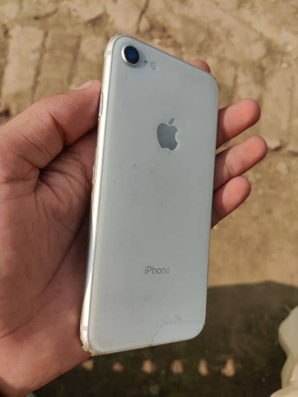 iPhone 8 64GB non PTA 9/10 20 K demands 2