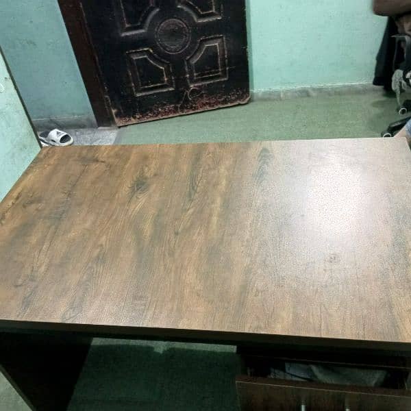 Executive table for sale 3