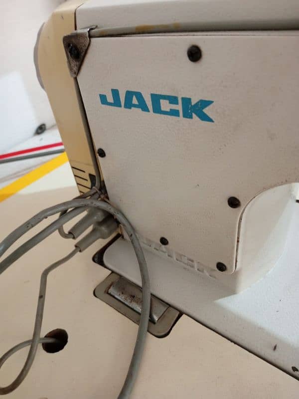 jack 9150B sewing machine for sale 6