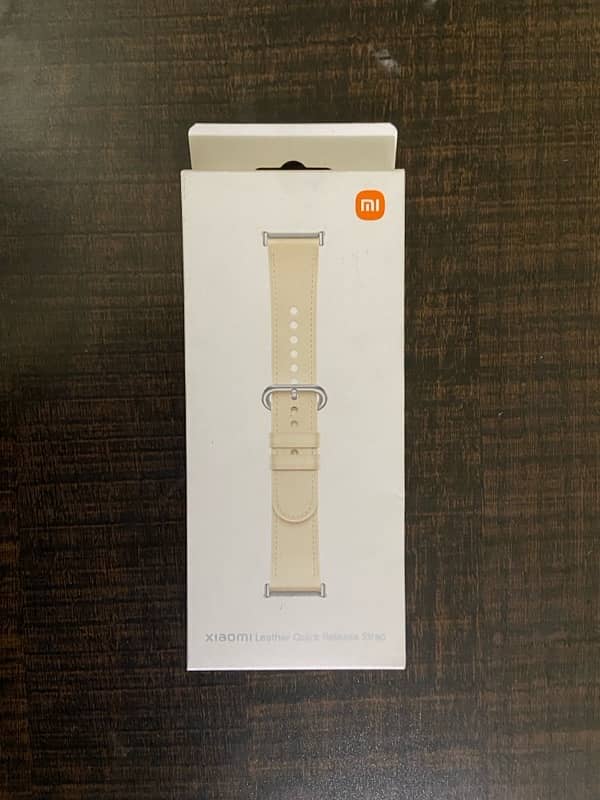 Xiaomi Smart Band 8 Pro with leather strap 4