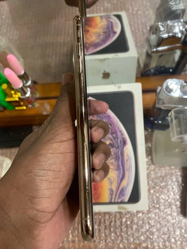 Iphone xs max dual physical PTA Approved 4