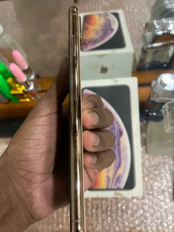 Iphone xs max dual physical PTA Approved 5