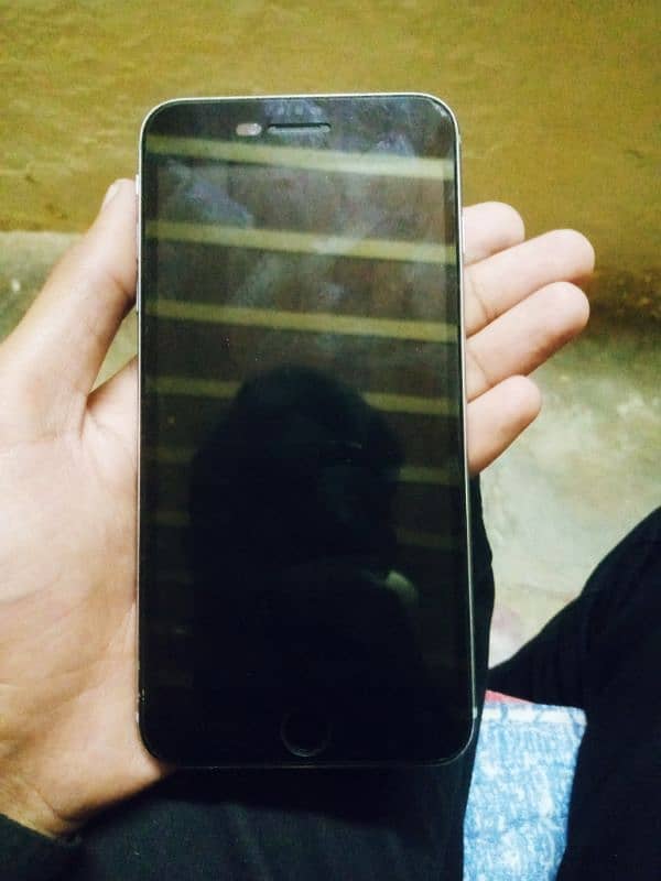 i Phone 6s 64 GB For Sale 3