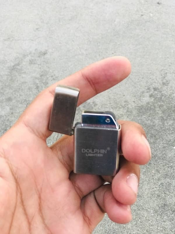 Small Metal lighter 1