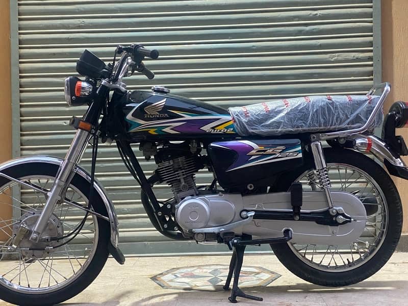 Honda 125 model  2020 black Beauty 1