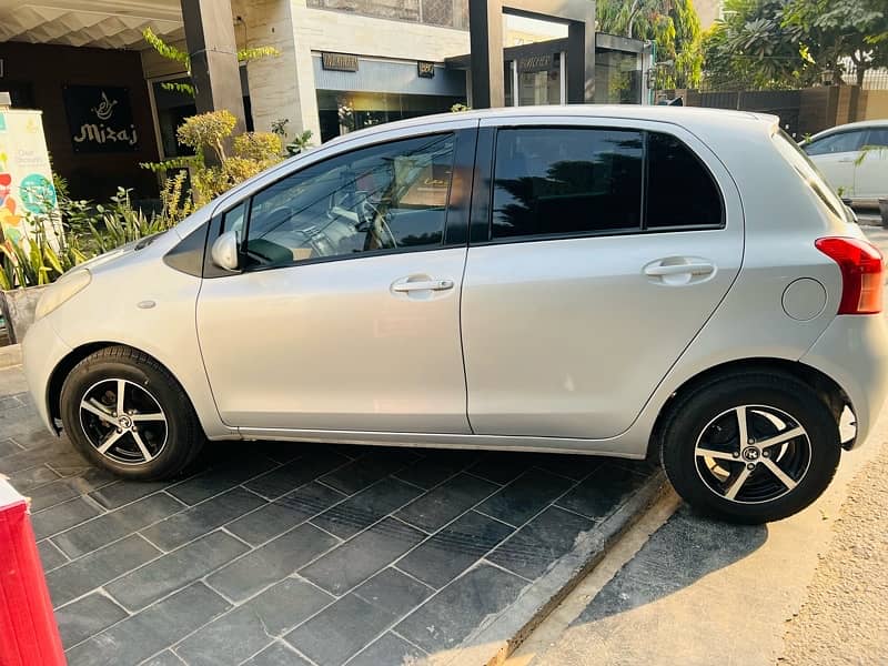 Toyota Vitz 2014 7