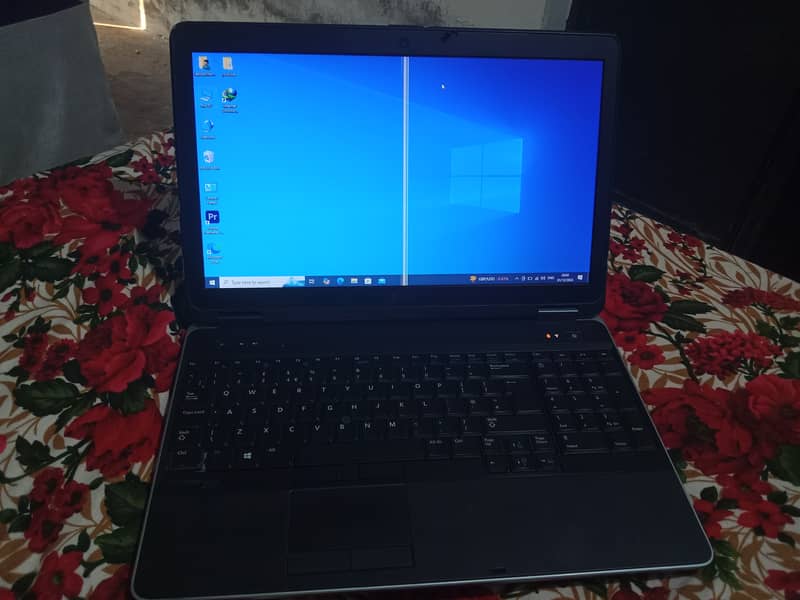 Dell Laptop i5 4th Generation 8 GB Ram, 128 GB SSD, 160 GB Hard 4