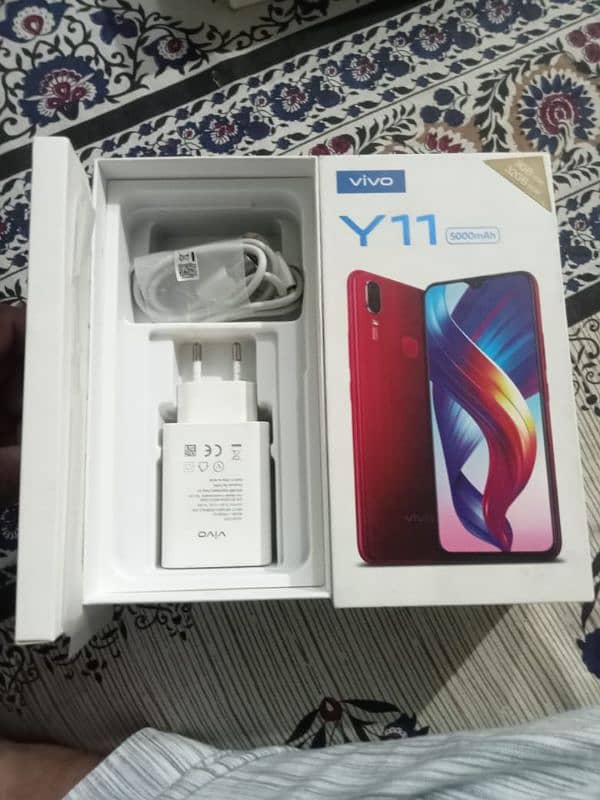 ViVo Y11 BOX PACK CONDITION full Box. 1