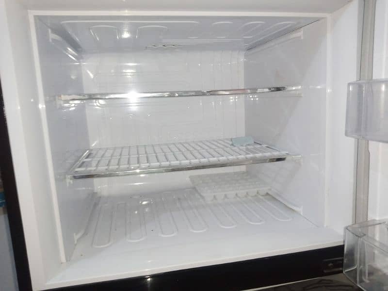 FRIDG FOR SALE FREEZER 2