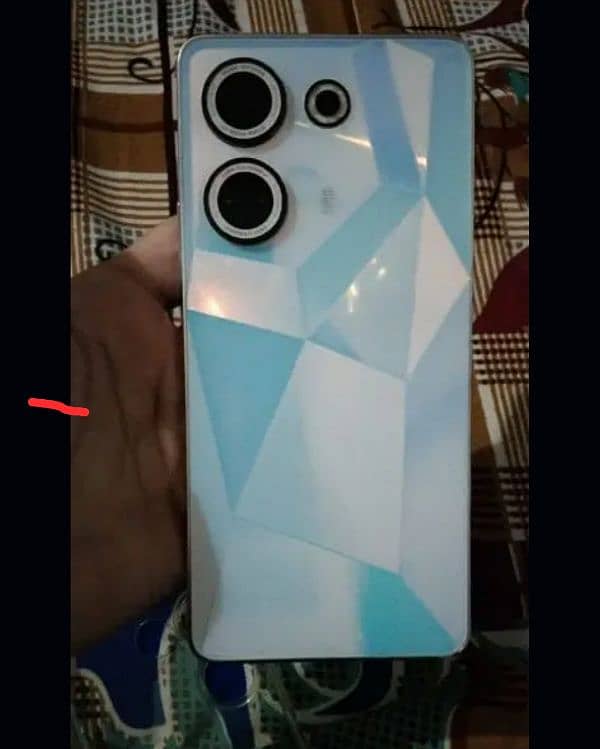 Tecno camon 20 8gb 256gb full boX  10/10 condtion white colour 0