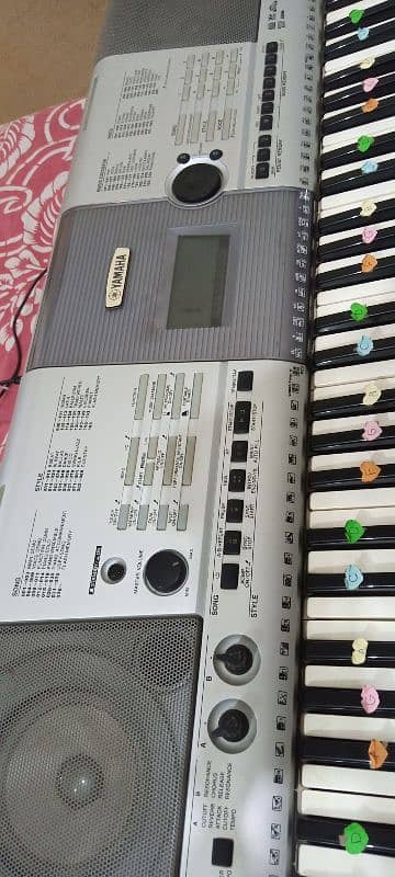 Yamaha PSR i425 Professional Piano Yamaha Keyboard Casio Roland Korg 1