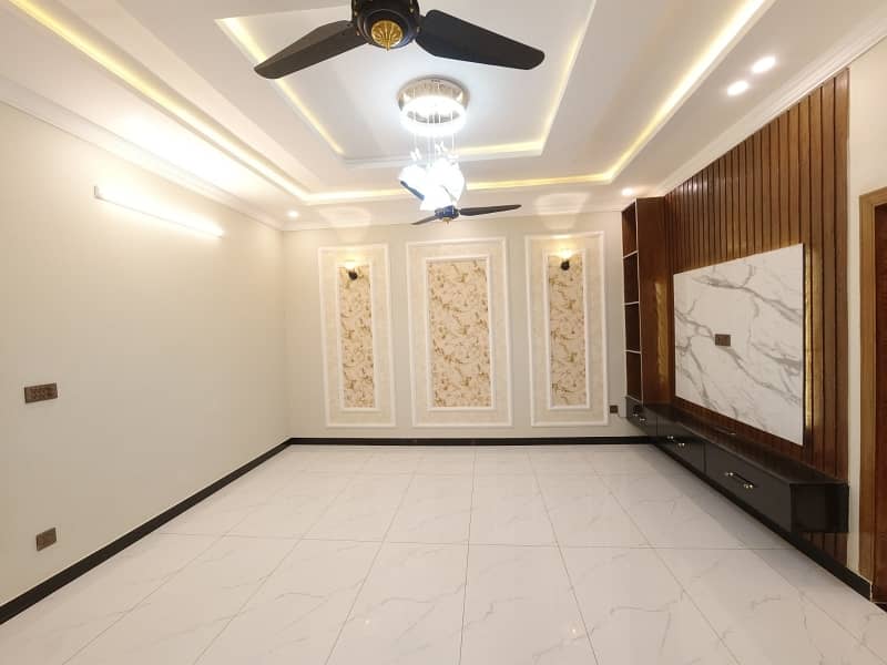 1800 Sq Ft ( 8 Marla ) House Available. For Sale in Faisal Town F-18 Islamabad. 21