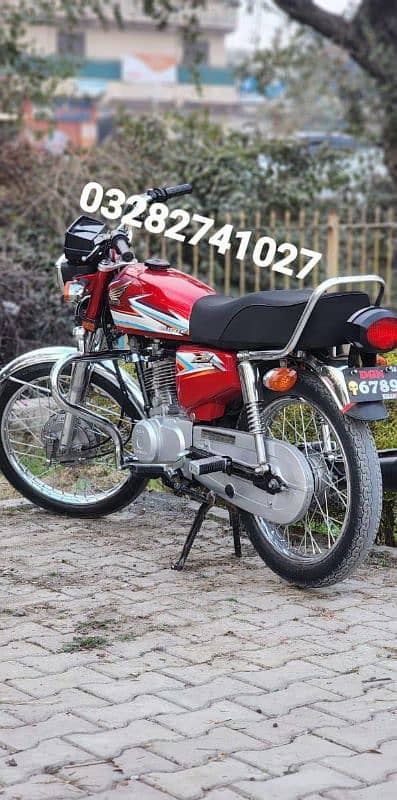 Honda 125 Bike Dera Ghazi Khan ka number hai. Call me/03282741027 3