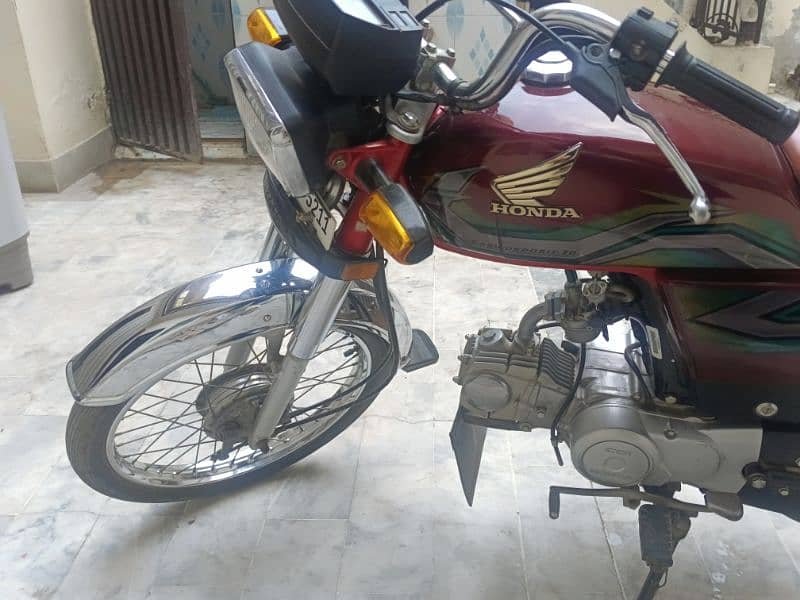 Honda CD 70 2023 2