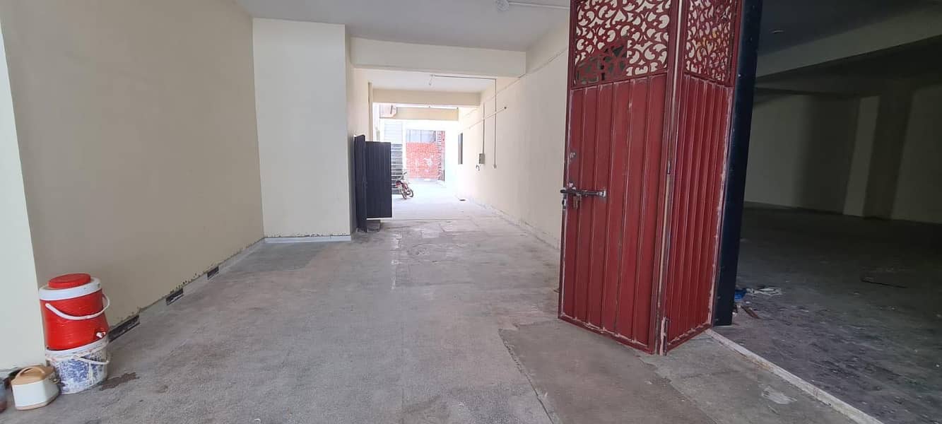 Highly-Desirable Factory Available In Quaid-e-Azam Industrial Estate For rent 11