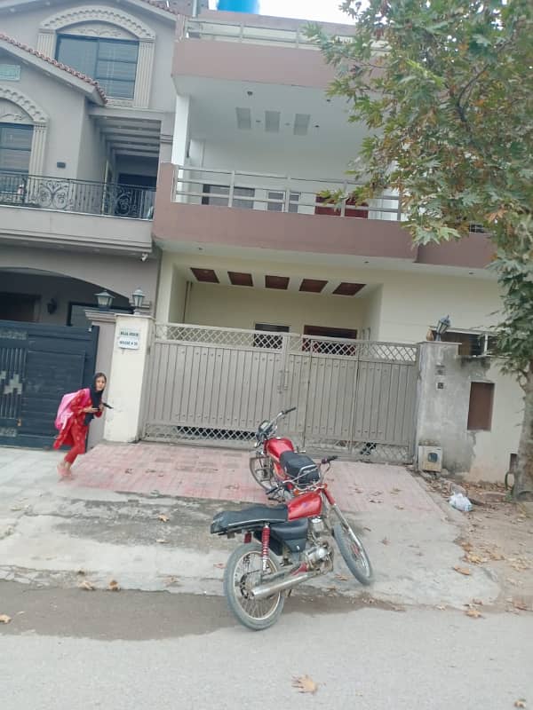 2100 Sq Ft ( 10 Marla ) Upper Portion Available For Rent in Margalla View Housing Society MVCHS D-17 Islamabad. 0