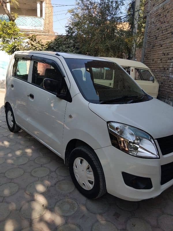 Suzuki Wagon R 2018 1