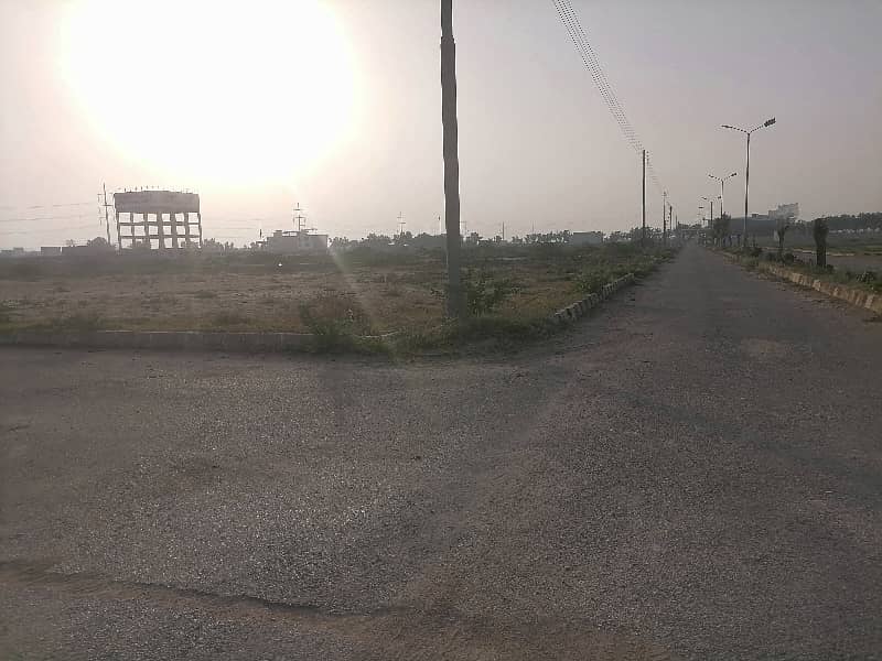 A Great Choice For A 150 Square Yards Residential Plot Available In Gulshan-e-Mehran - Block 2C 7