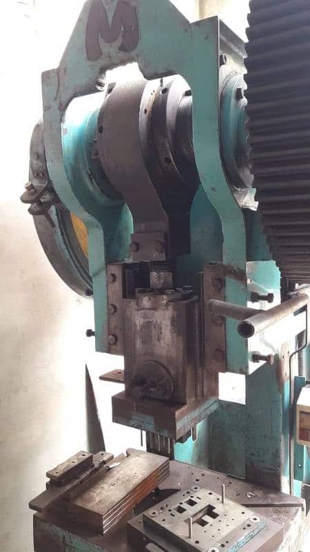 60 tan power press for sale Karachi Pakistan 1