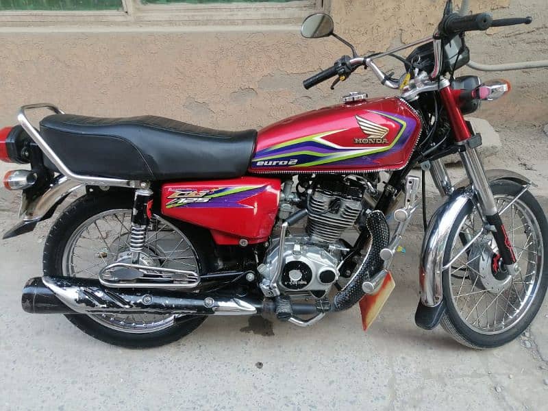 Honda 125 10/10 Condition/32000k. m 1