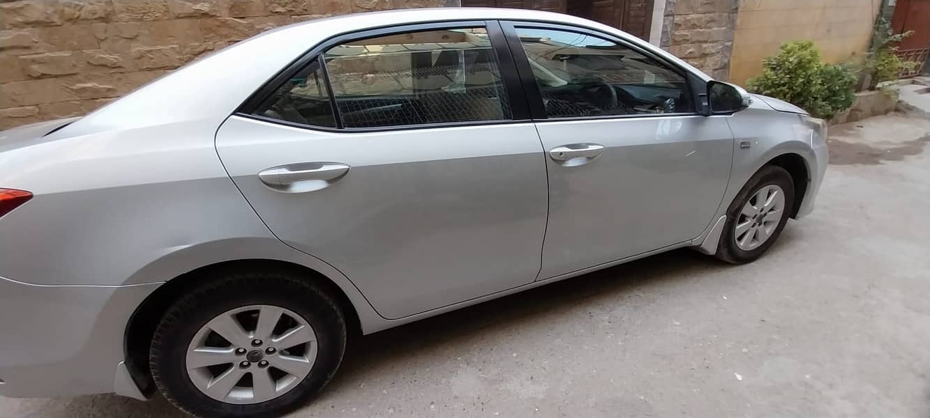 Toyota Corolla Altis 1.6 2017 Automatic 9