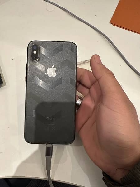 iphone X 64gb Non-pta in good condition 3