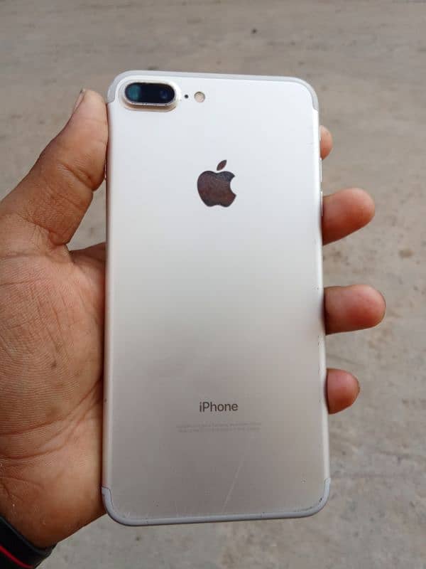 I phone 7 plus 256gb pta approved with charger 2