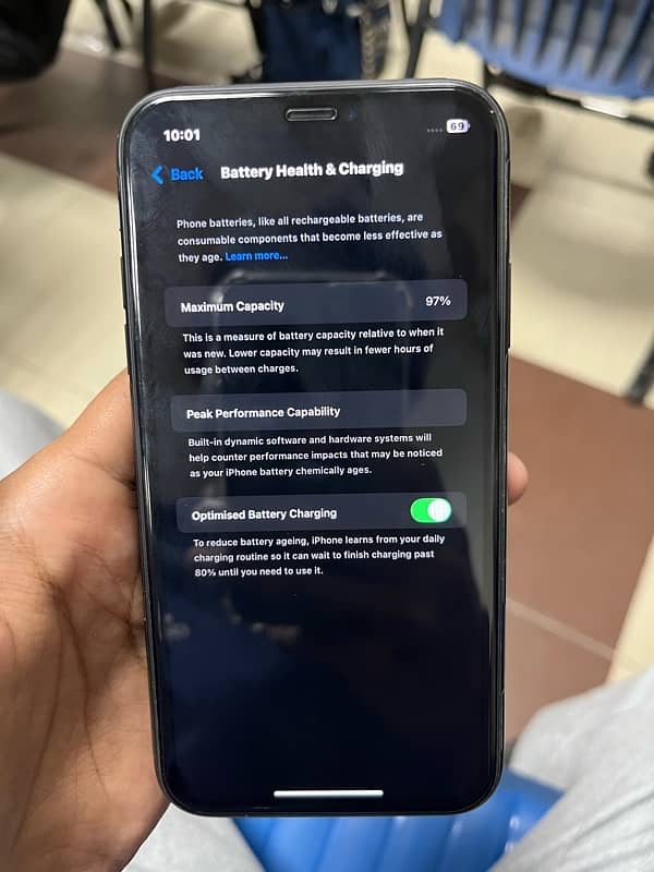 IPhone 11 (Factory Unlock) 2