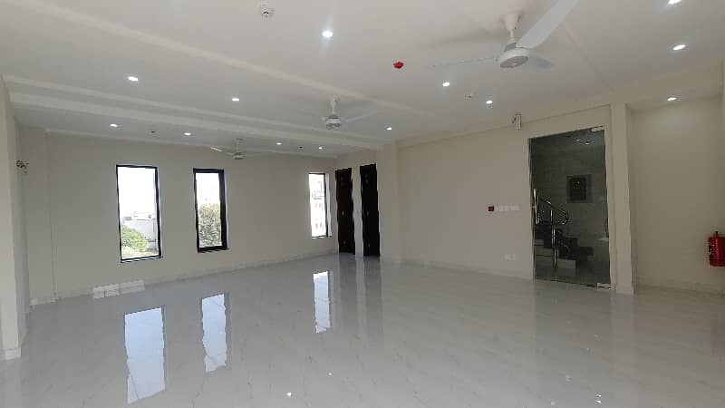 4 Marla Brand New Stunning Building Is Available For Rent In DHA Phase 8 - Ex Air Avenue 19