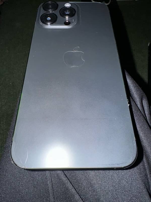 Iphone 15 pro max jv ( black titanium ) 6