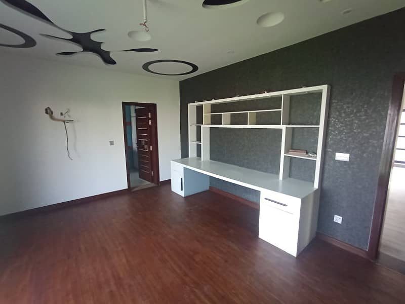 1 Kanal Full Basement Theater House For SALE In Phase 6 DHA 4