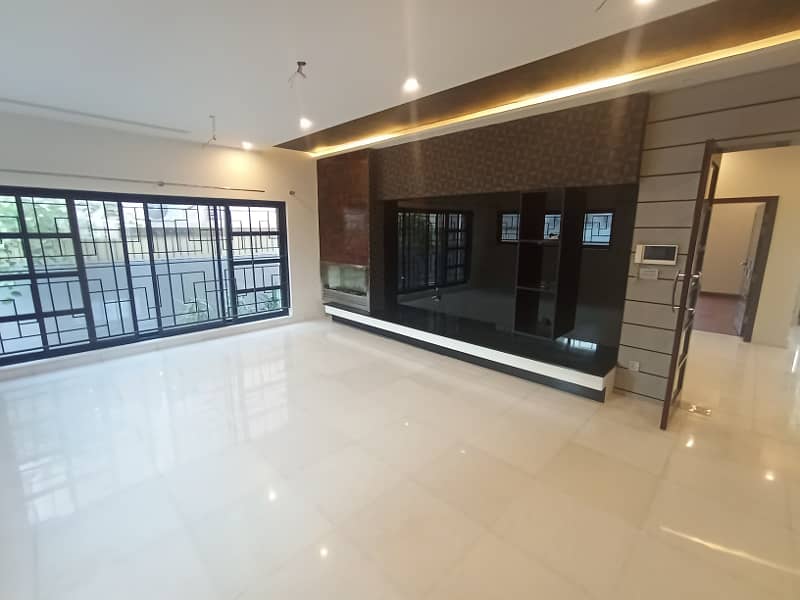 1 Kanal Full Basement Theater House For SALE In Phase 6 DHA 26