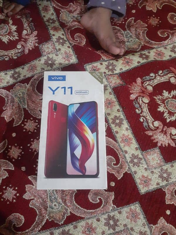 vivo y11 for sale 3/32 with box original phone 4