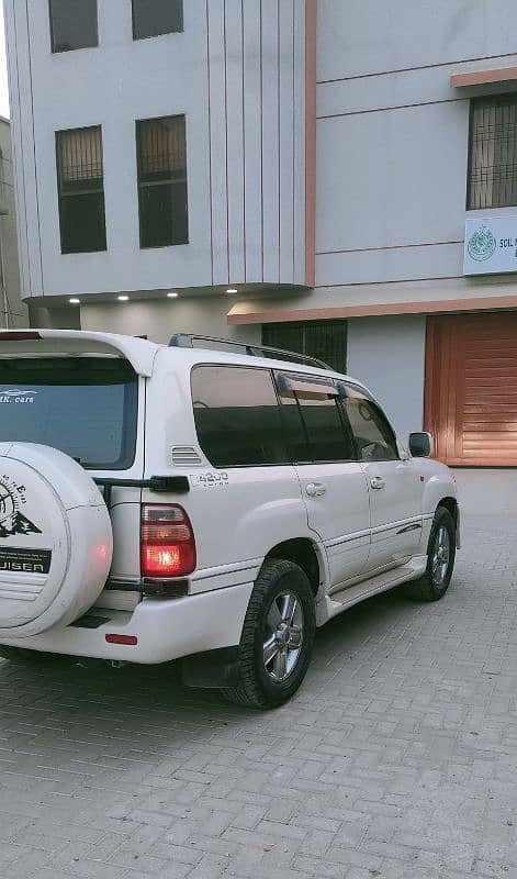 TOYOTA LAND CRUISER 2006 better than vigo revo prado 6