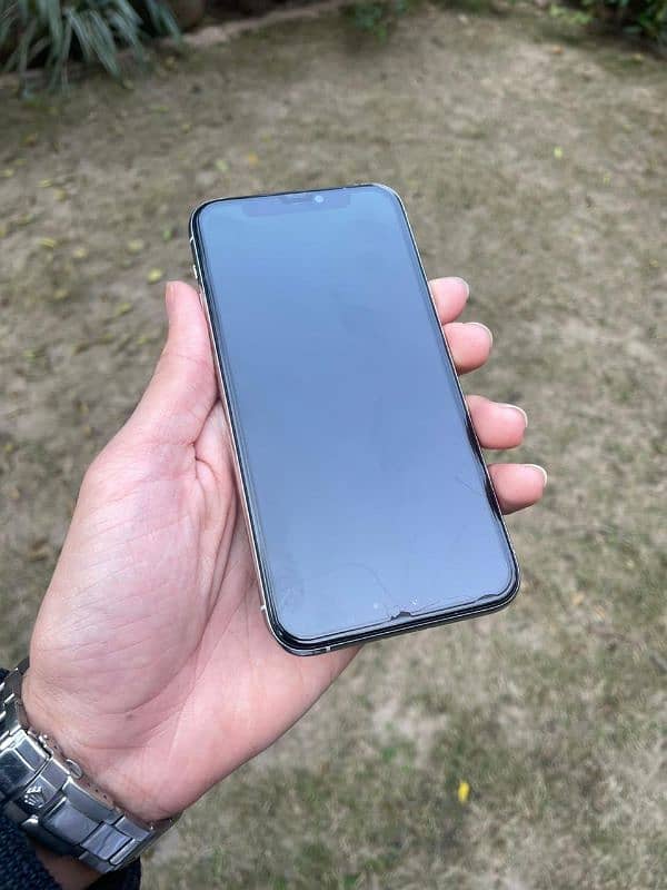 Iphone 11 Pro PTA 64GB 7