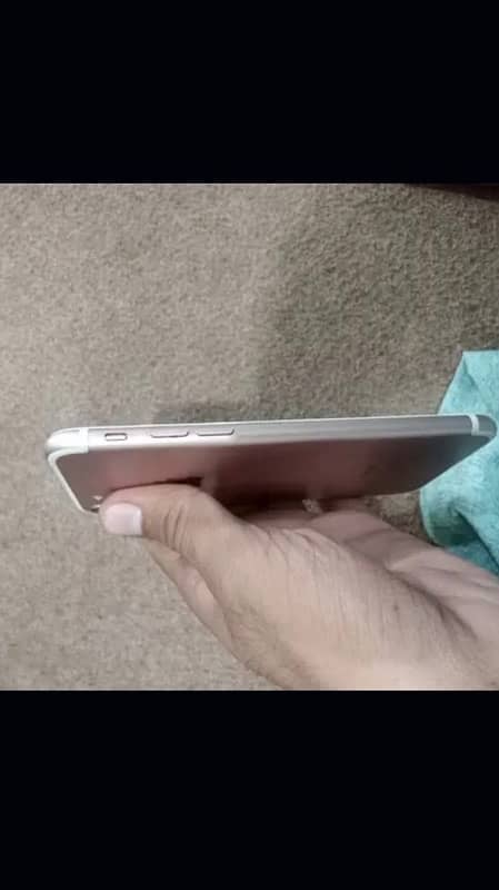 iPhone 7 pta 32GB 4