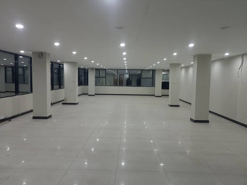 Blue Area Office 1500 Square Feet Jinnah Avenue For Rent 0