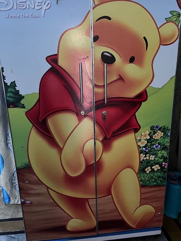 Toddler cupboard/ wardrobe with cartoon Pooh 2