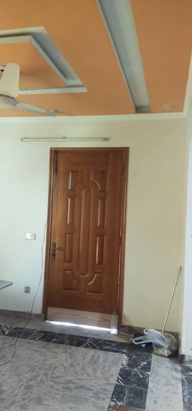 Near wapda town Gulshan e Lahore society 10 mrla lower portion available portion for rent 12