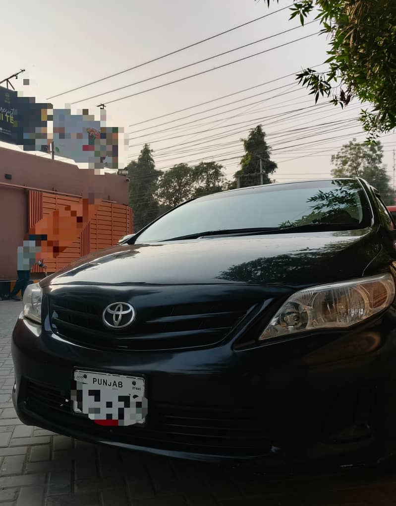 Toyota Corolla GLI 2011 Manual 3