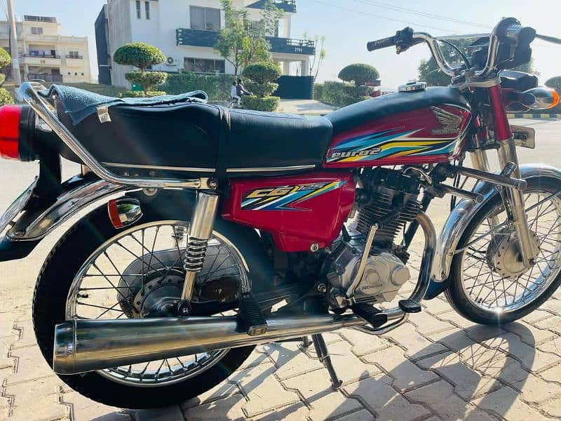 Honda 125 bike for sale in Best Condition 4