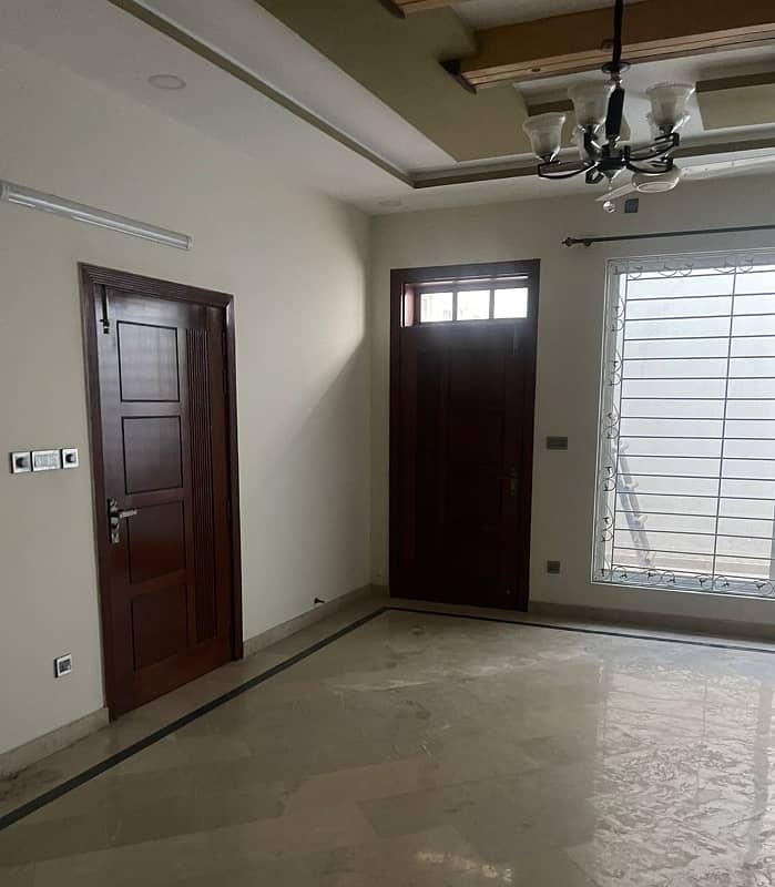 14 Marla Ground Portion For Rent In G13/3 7