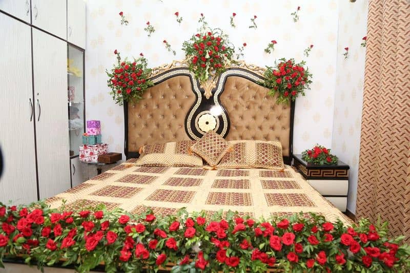 Decor beds cars on weddings with fresh flowers/ artificial flowers 4