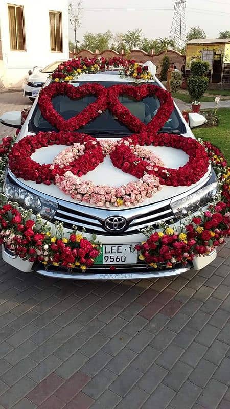 Decor beds cars on weddings with fresh flowers/ artificial flowers 10