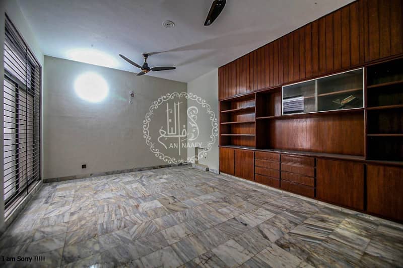 01 Kanal Lawn & 01 Kanal Most Beautifull House Available For Rent In Dha Phase 3 Good Location 6