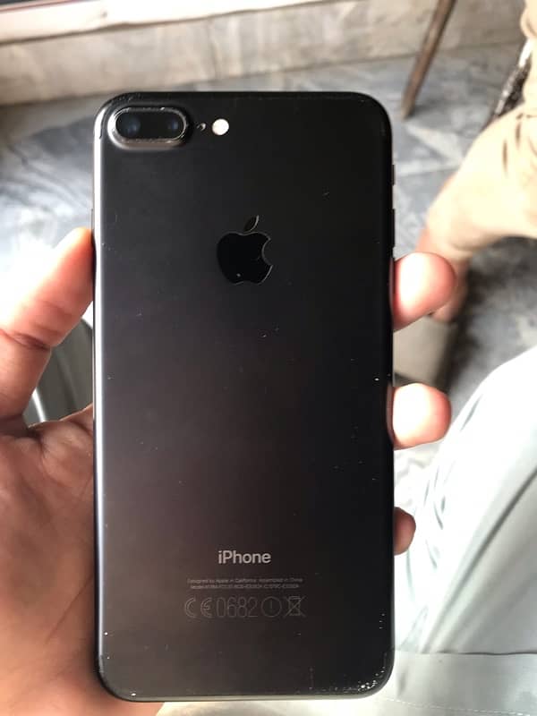 I phone 7 plus  128 gb 1