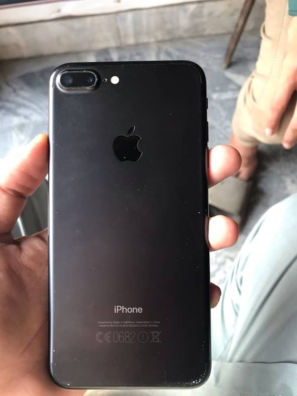 I phone 7 plus  128 gb 5